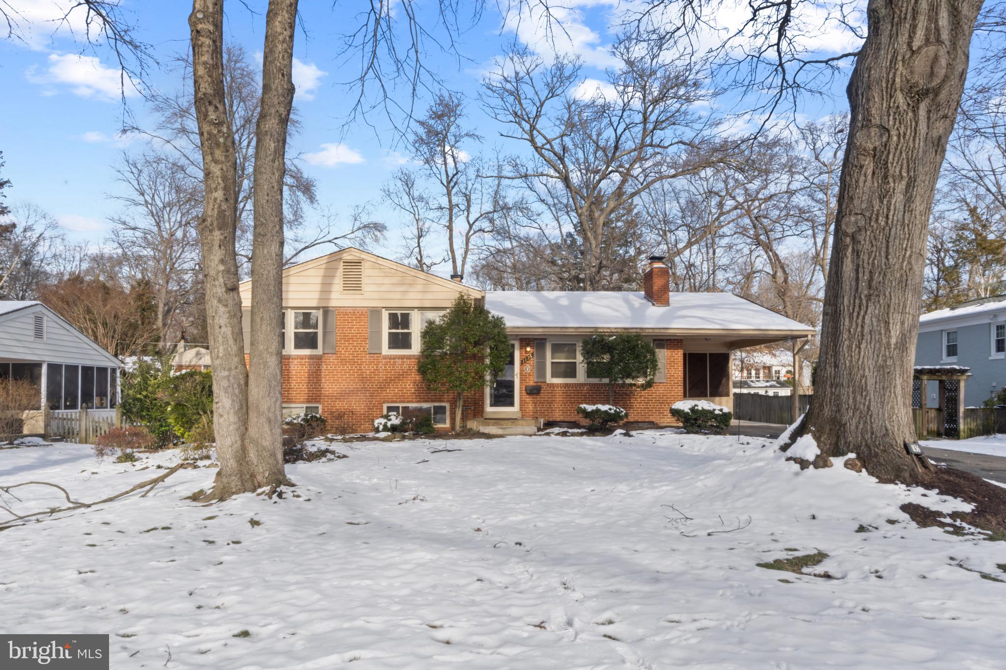 WELLINGTON ESTATES - Residential