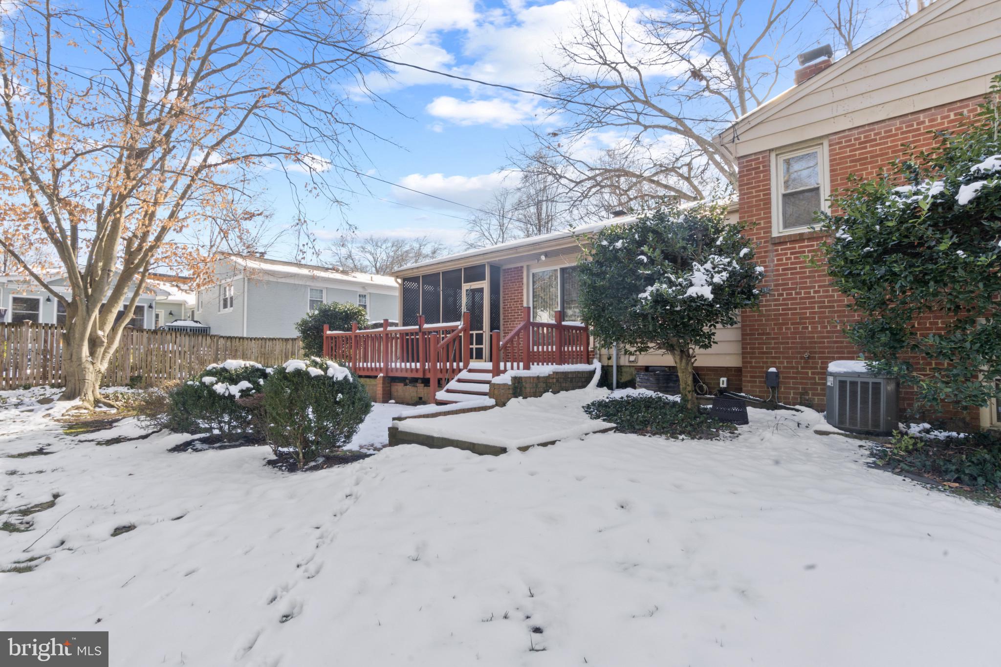 WELLINGTON ESTATES - Residential