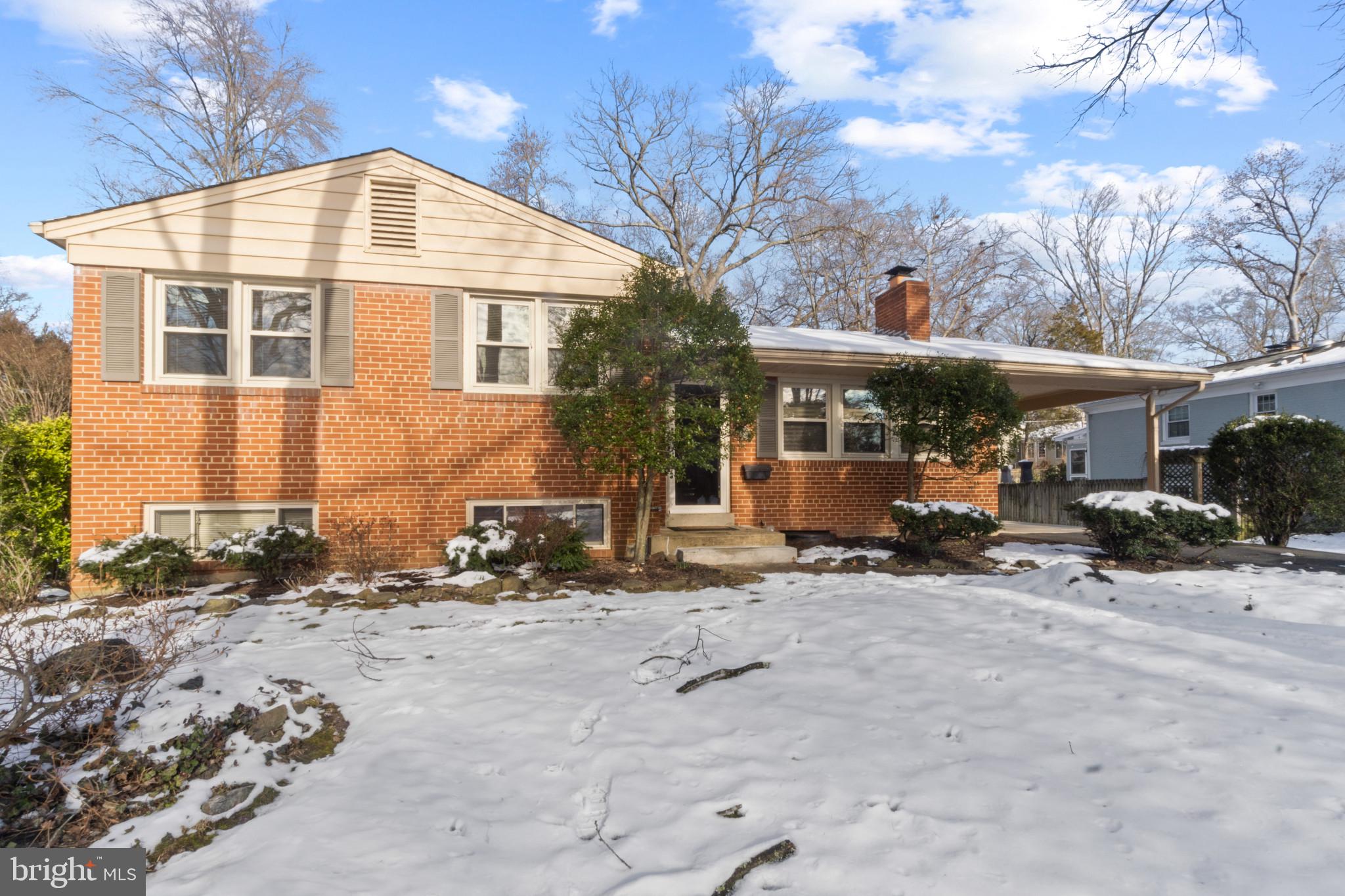 WELLINGTON ESTATES - Residential