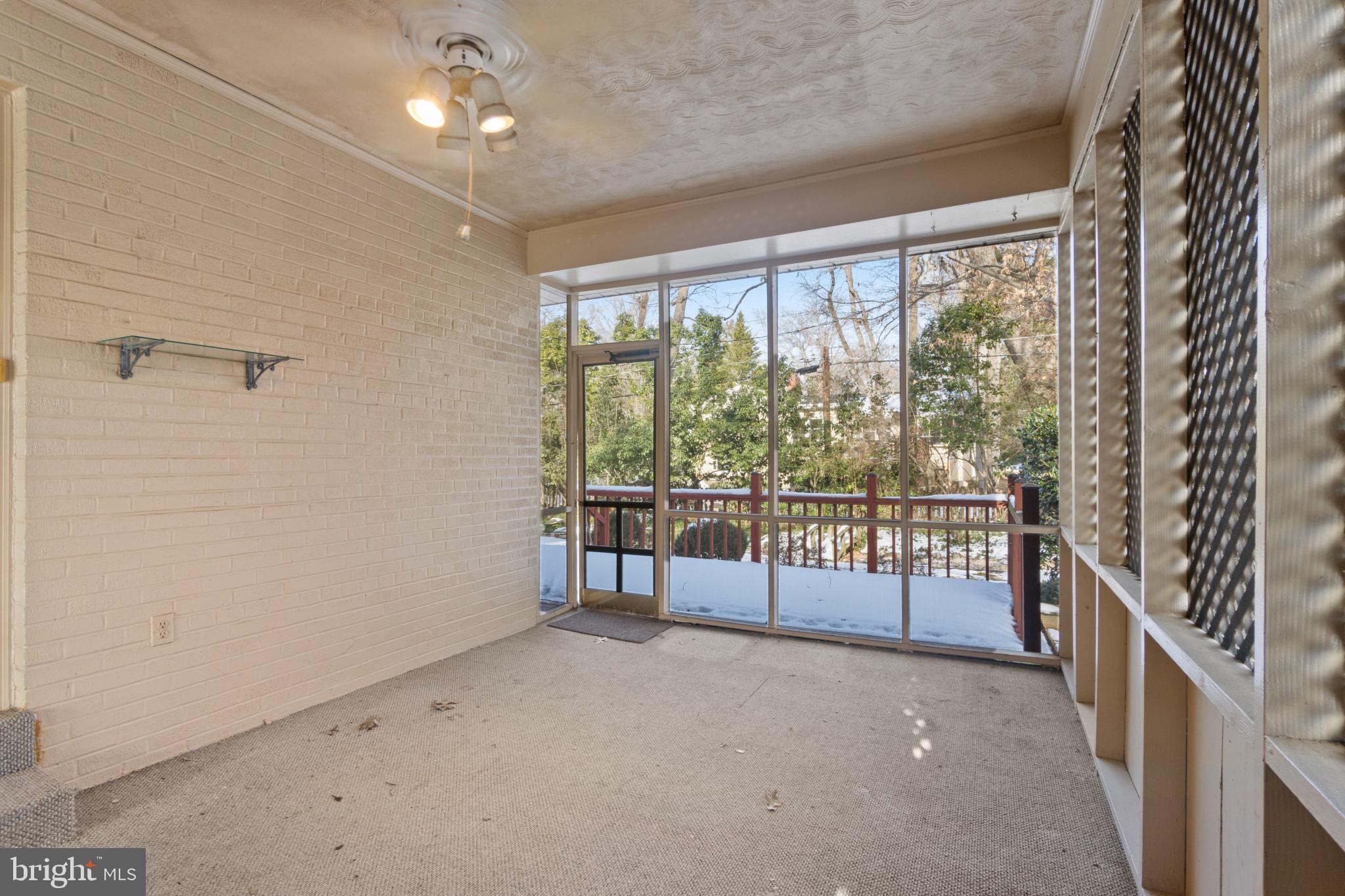 WELLINGTON ESTATES - Residential