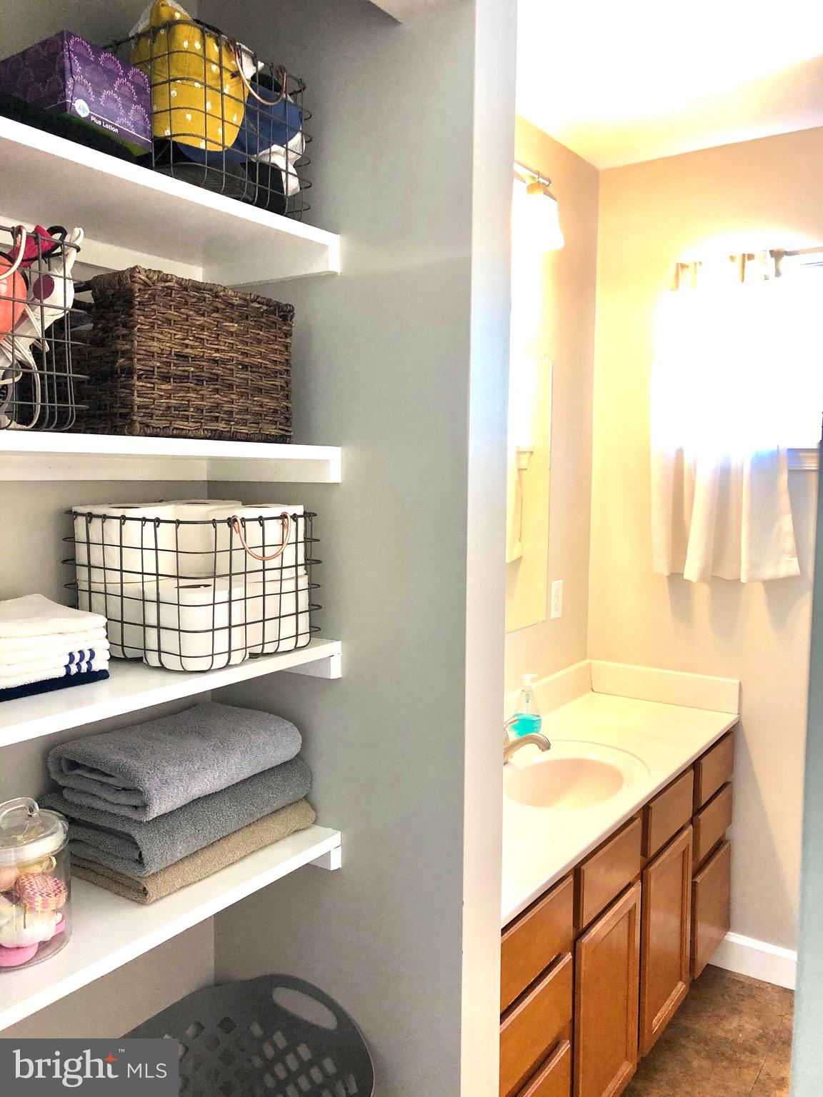 TWIN COVES - Residential