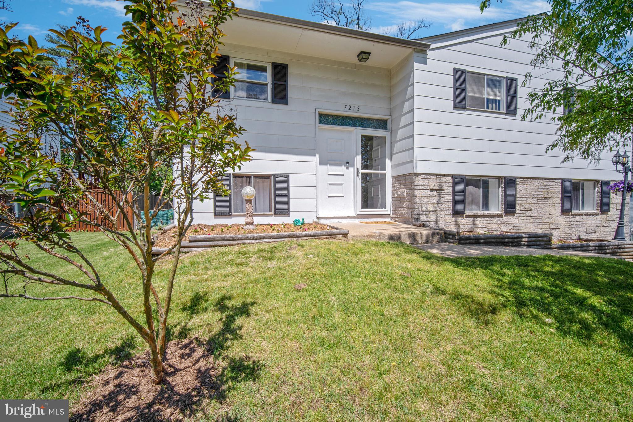 TWIN COVES - Residential