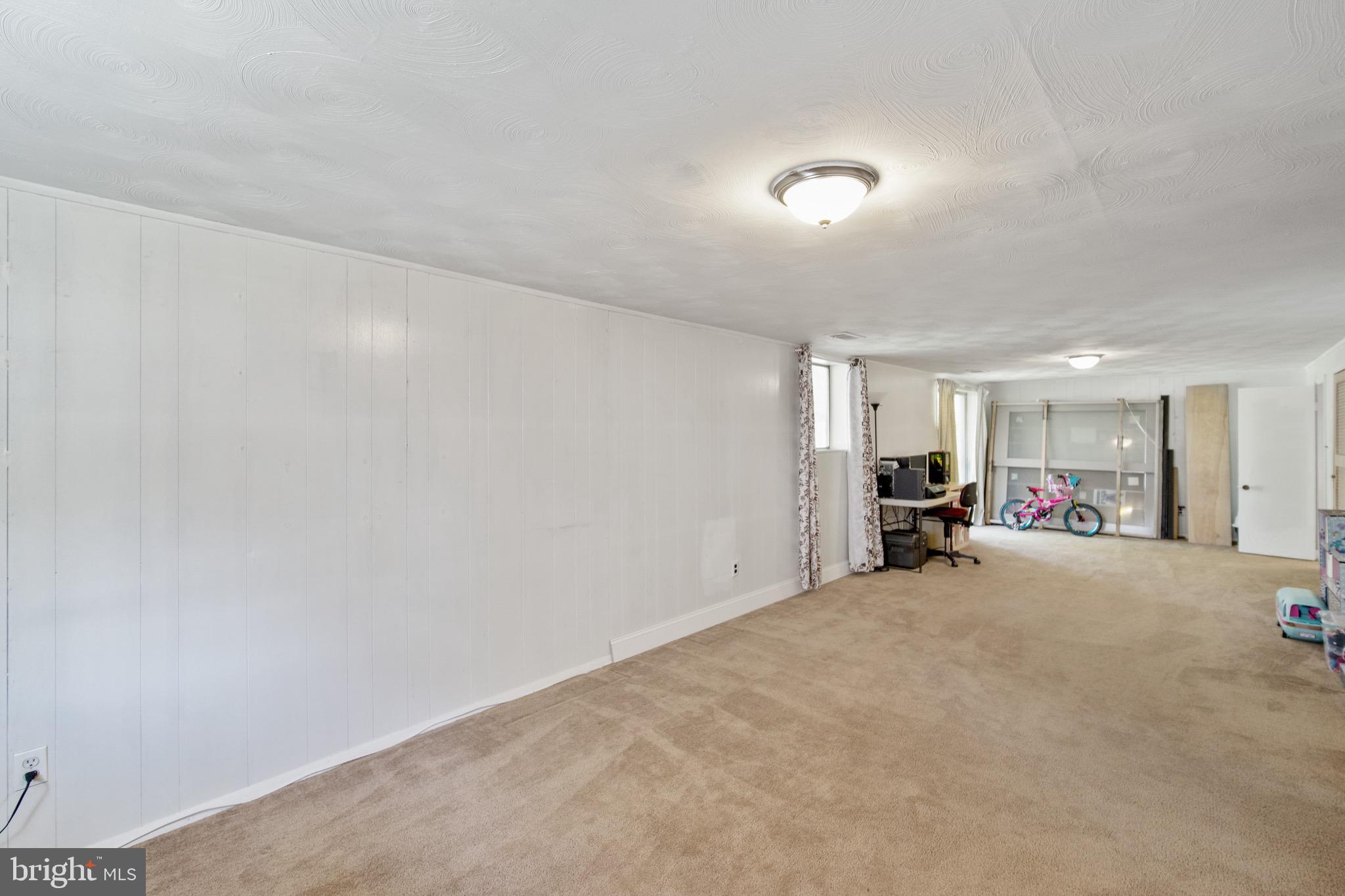 TWIN COVES - Residential