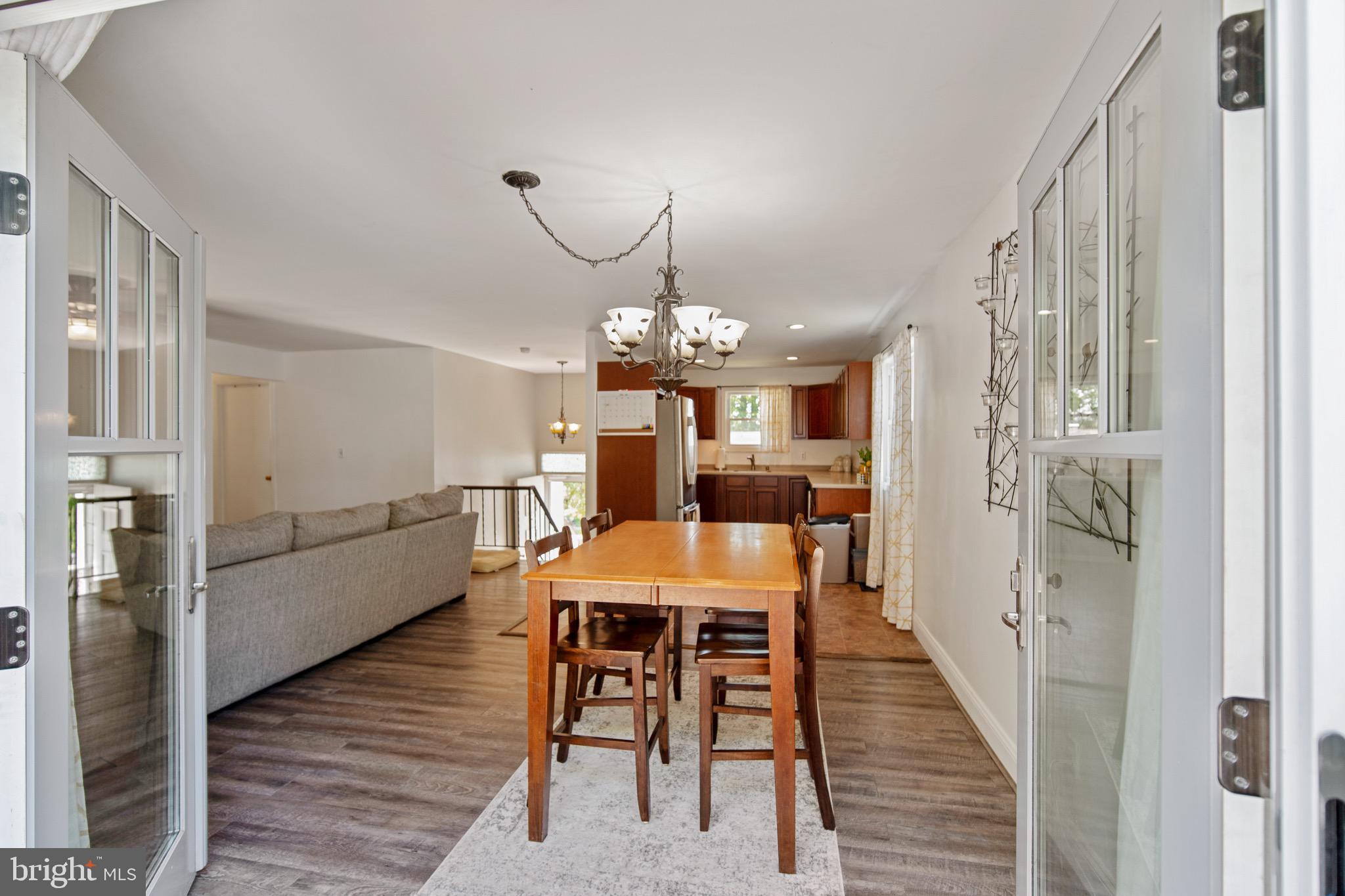 TWIN COVES - Residential