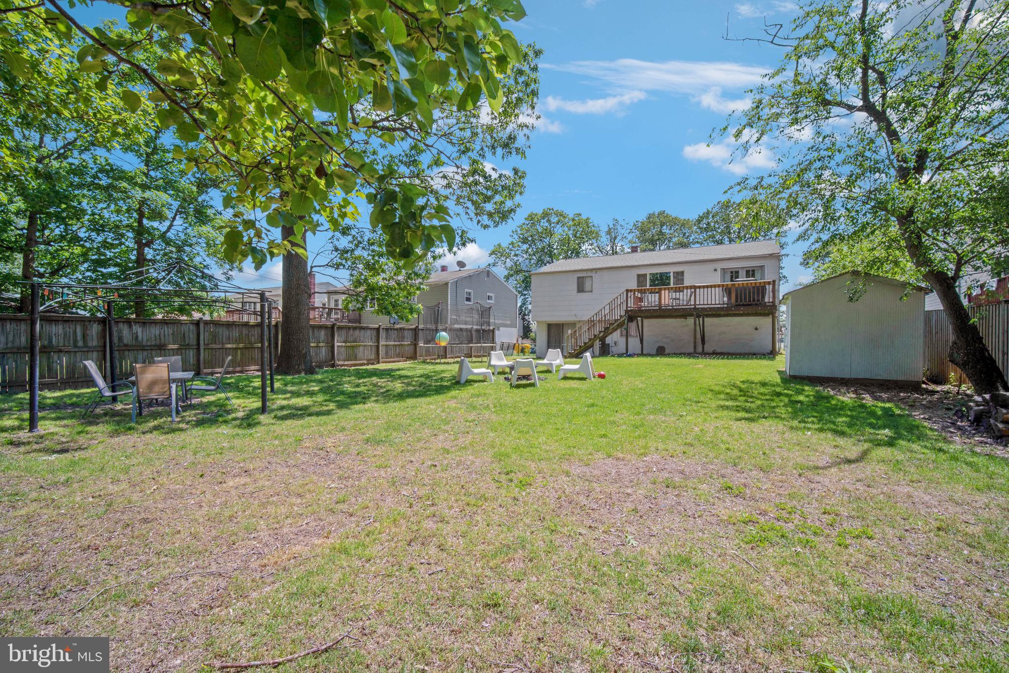 TWIN COVES - Residential