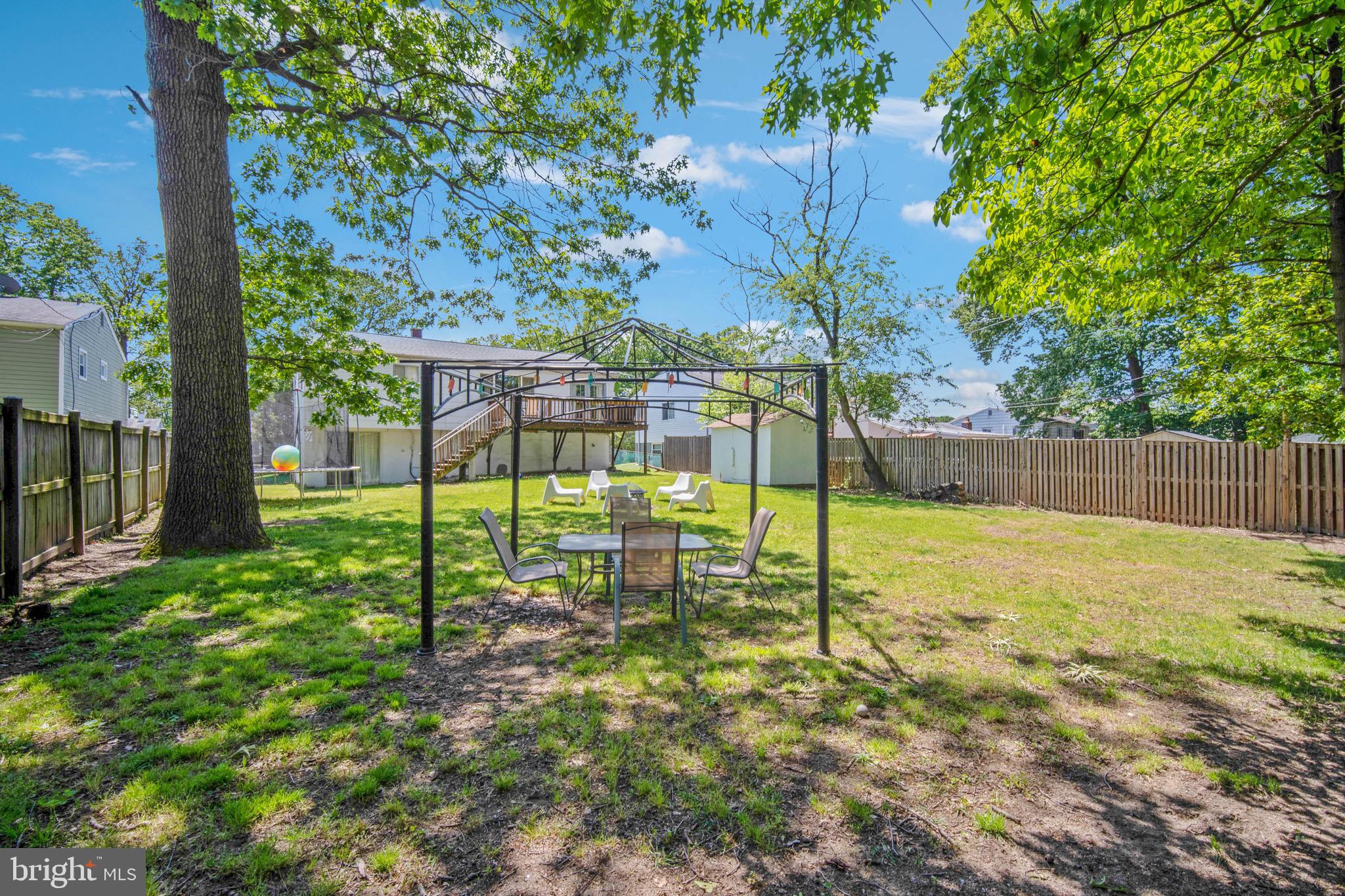 TWIN COVES - Residential