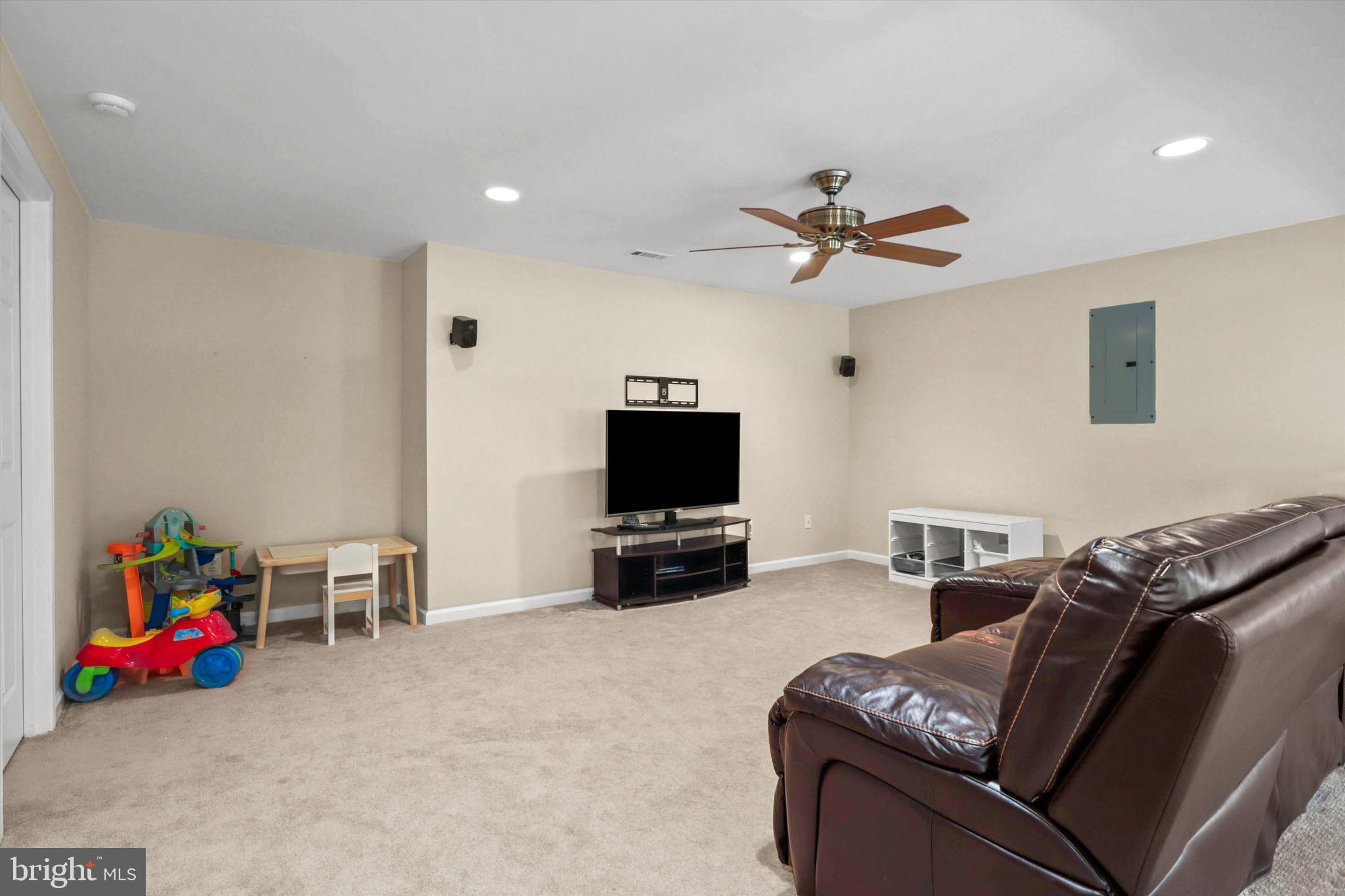 BRIDLEWOOD - Residential