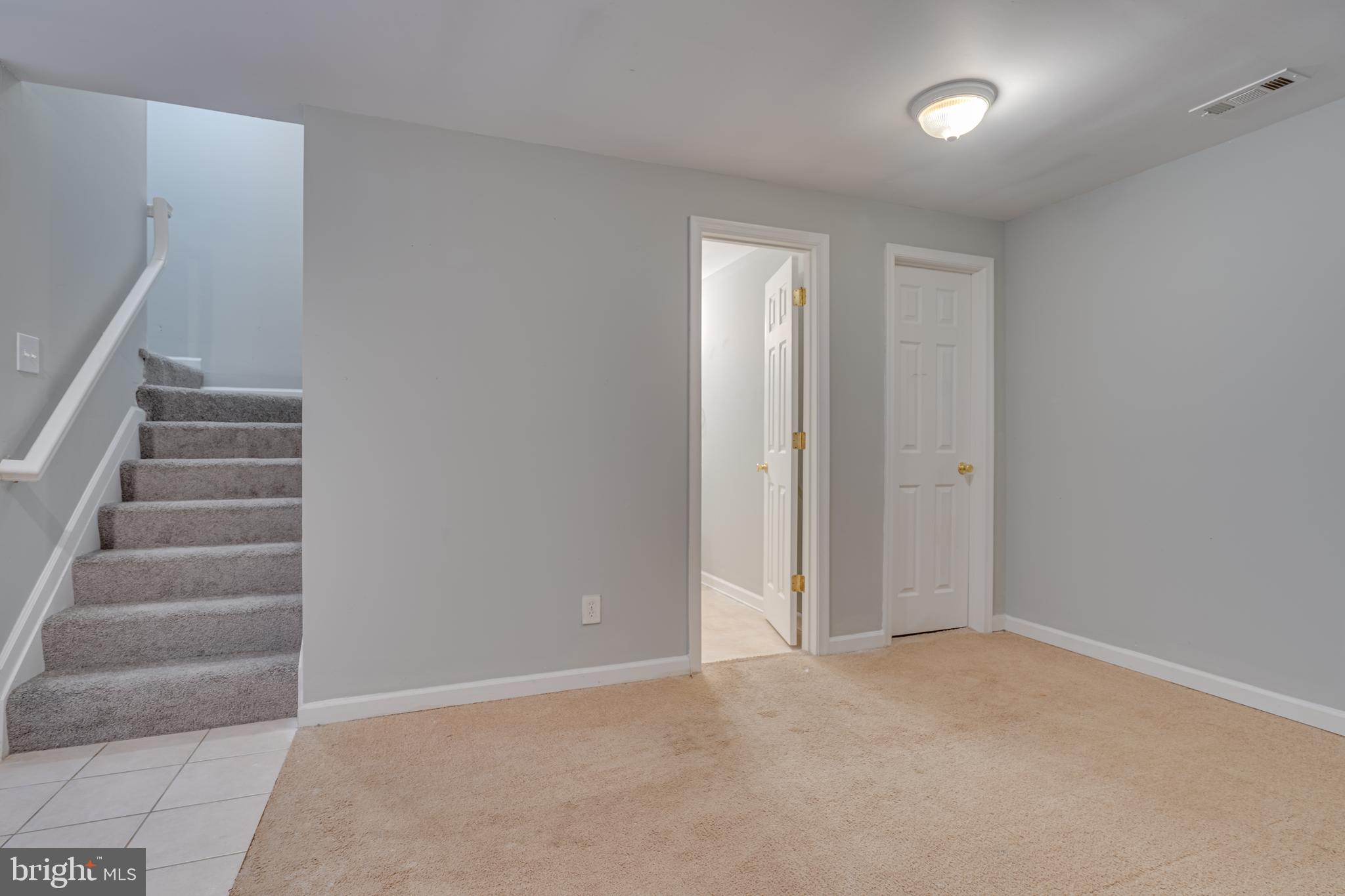 TOWNES OF BUNKER HILL - Residential