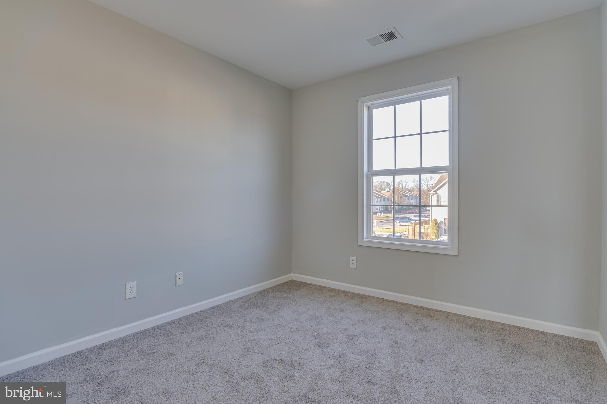 TOWNES OF BUNKER HILL - Residential