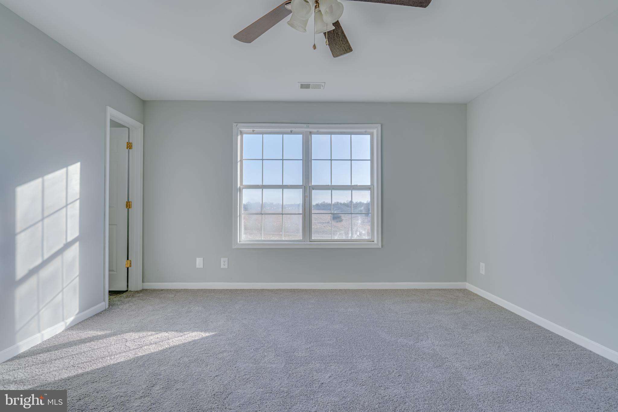 TOWNES OF BUNKER HILL - Residential