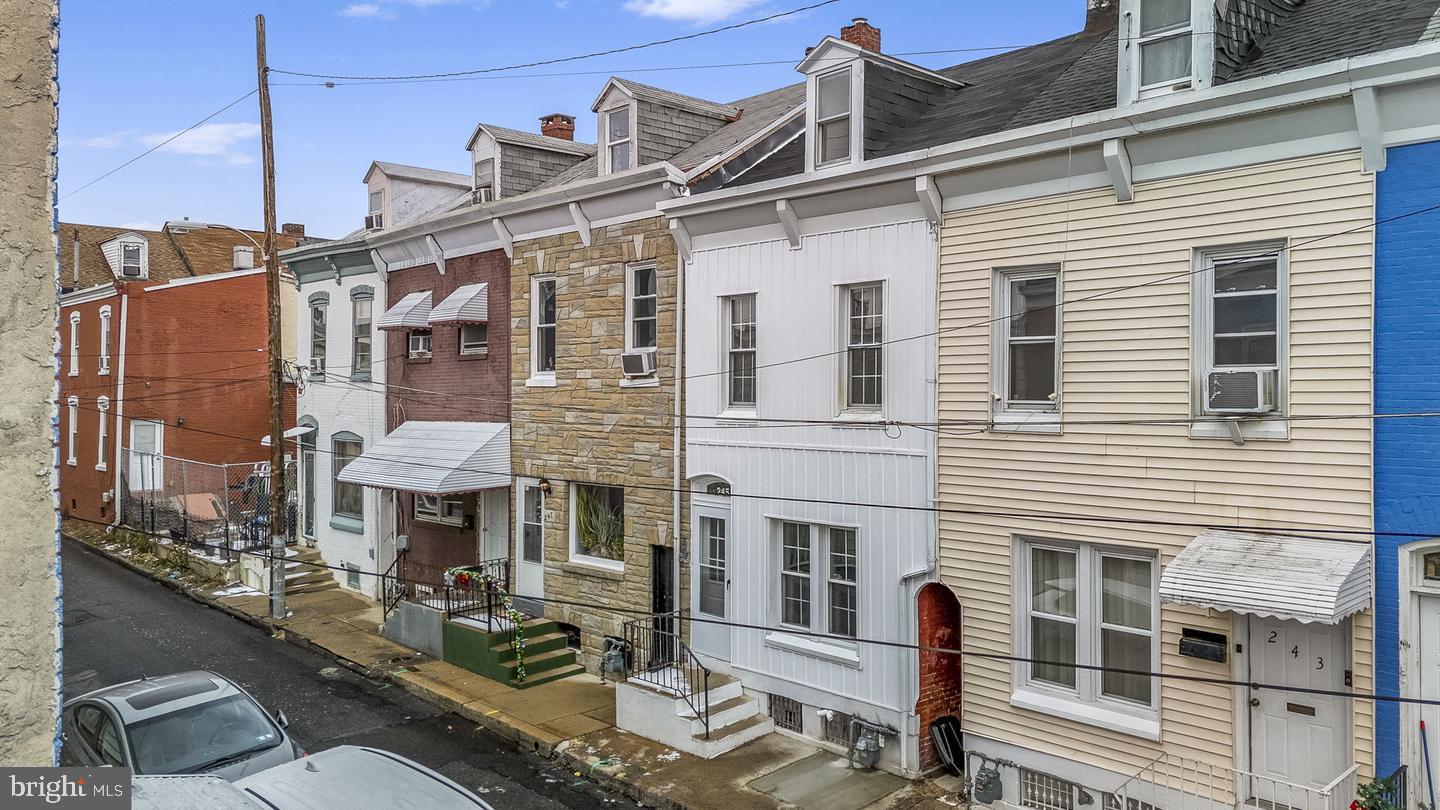 READING - Residential Lease