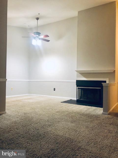 CROMWELL FOUNTAIN - Residential