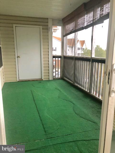 CROMWELL FOUNTAIN - Residential