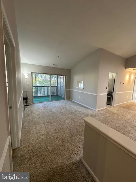 CROMWELL FOUNTAIN - Residential