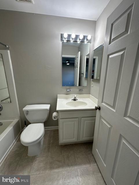 CROMWELL FOUNTAIN - Residential