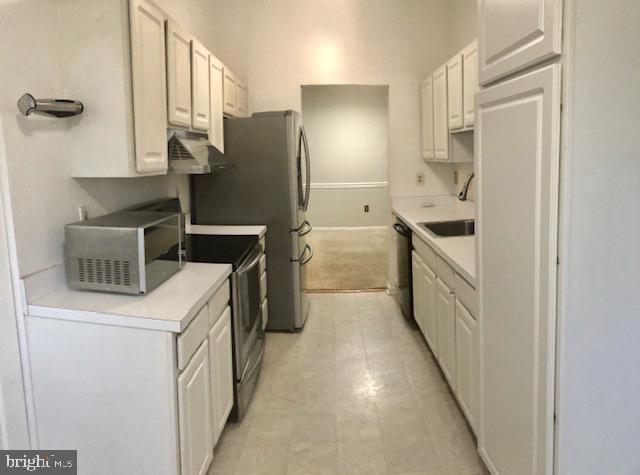 CROMWELL FOUNTAIN - Residential