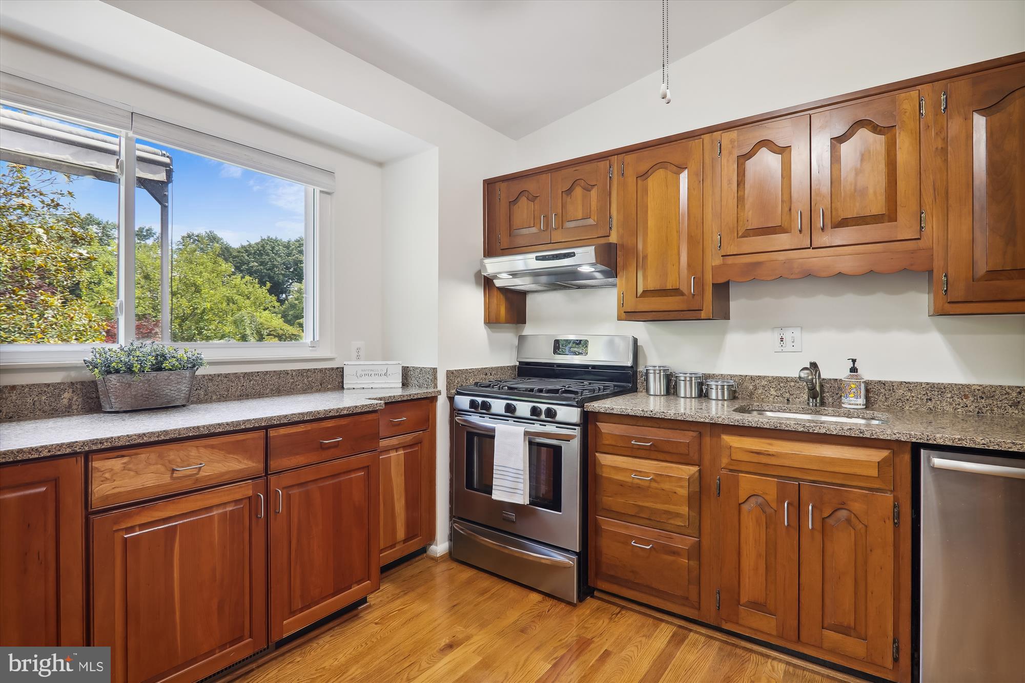 FOREST KNOLLS - Residential