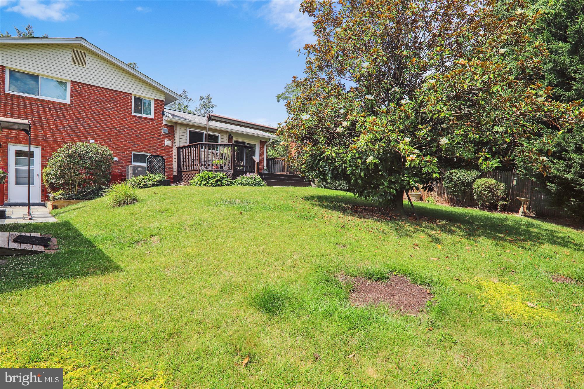 FOREST KNOLLS - Residential