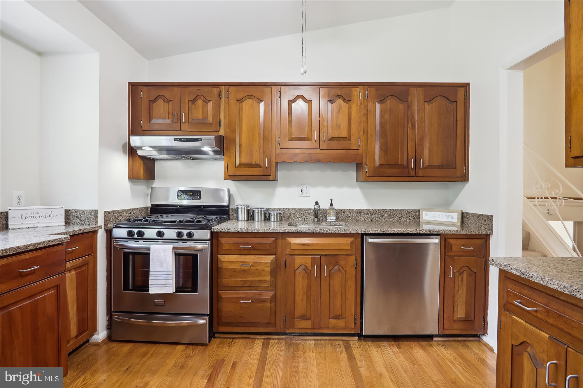 FOREST KNOLLS - Residential