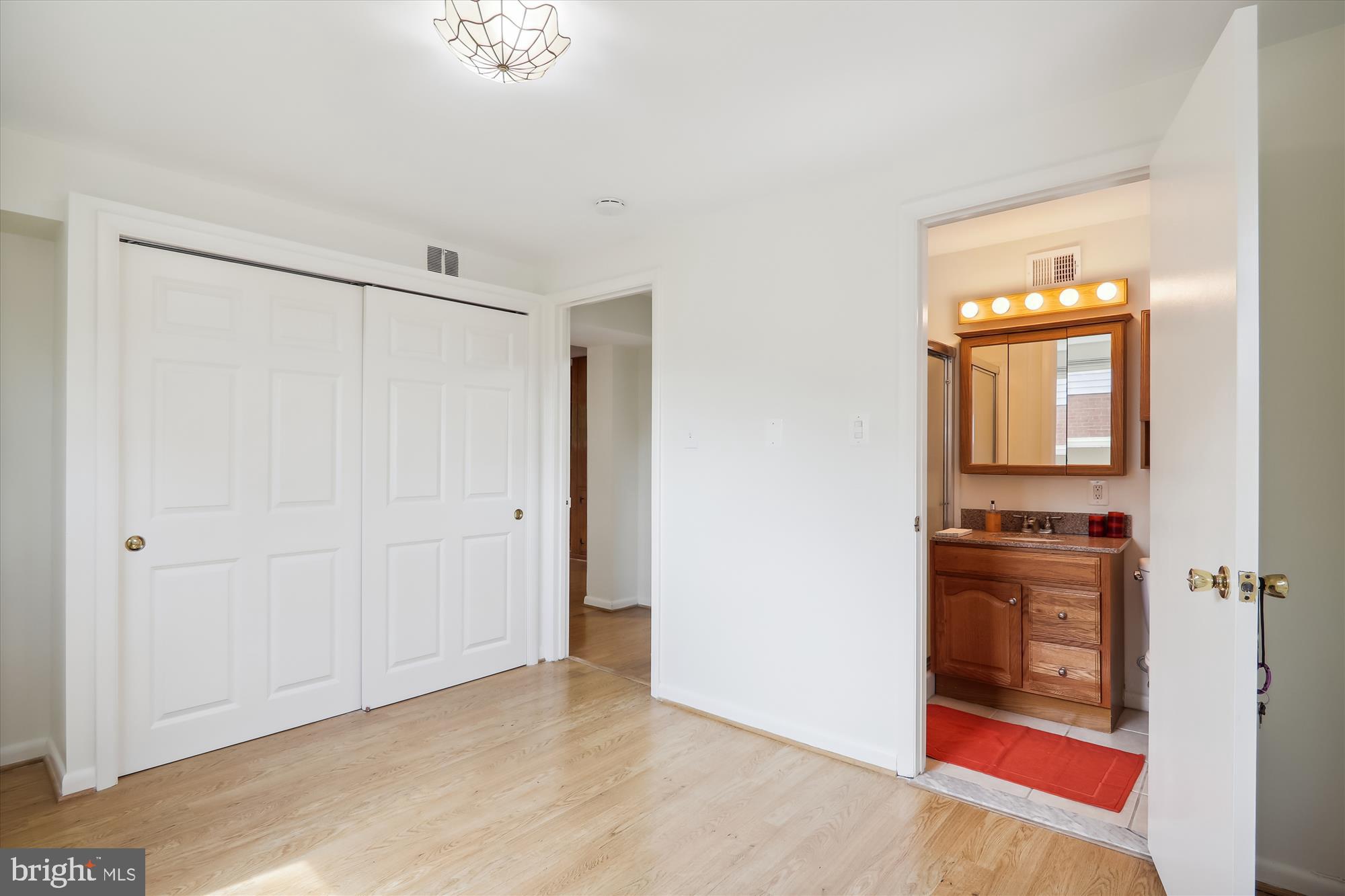 FOREST KNOLLS - Residential