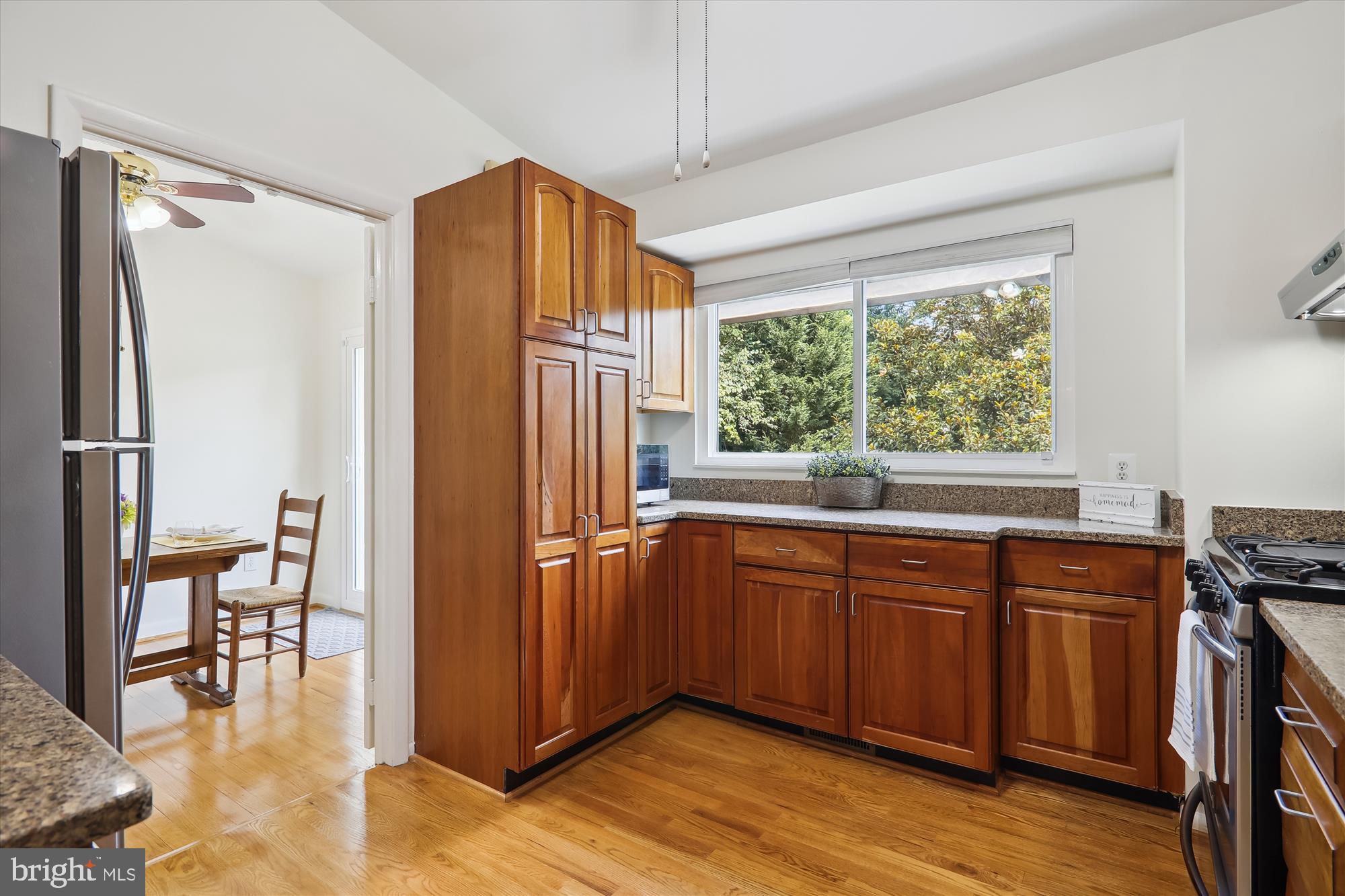 FOREST KNOLLS - Residential