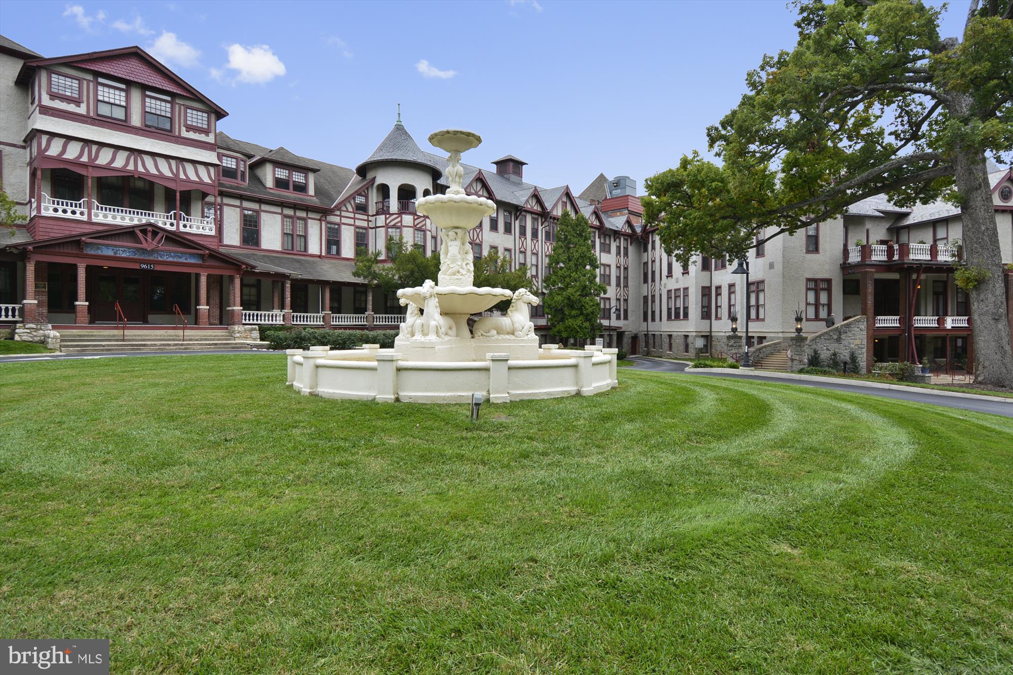 FOREST KNOLLS - Residential