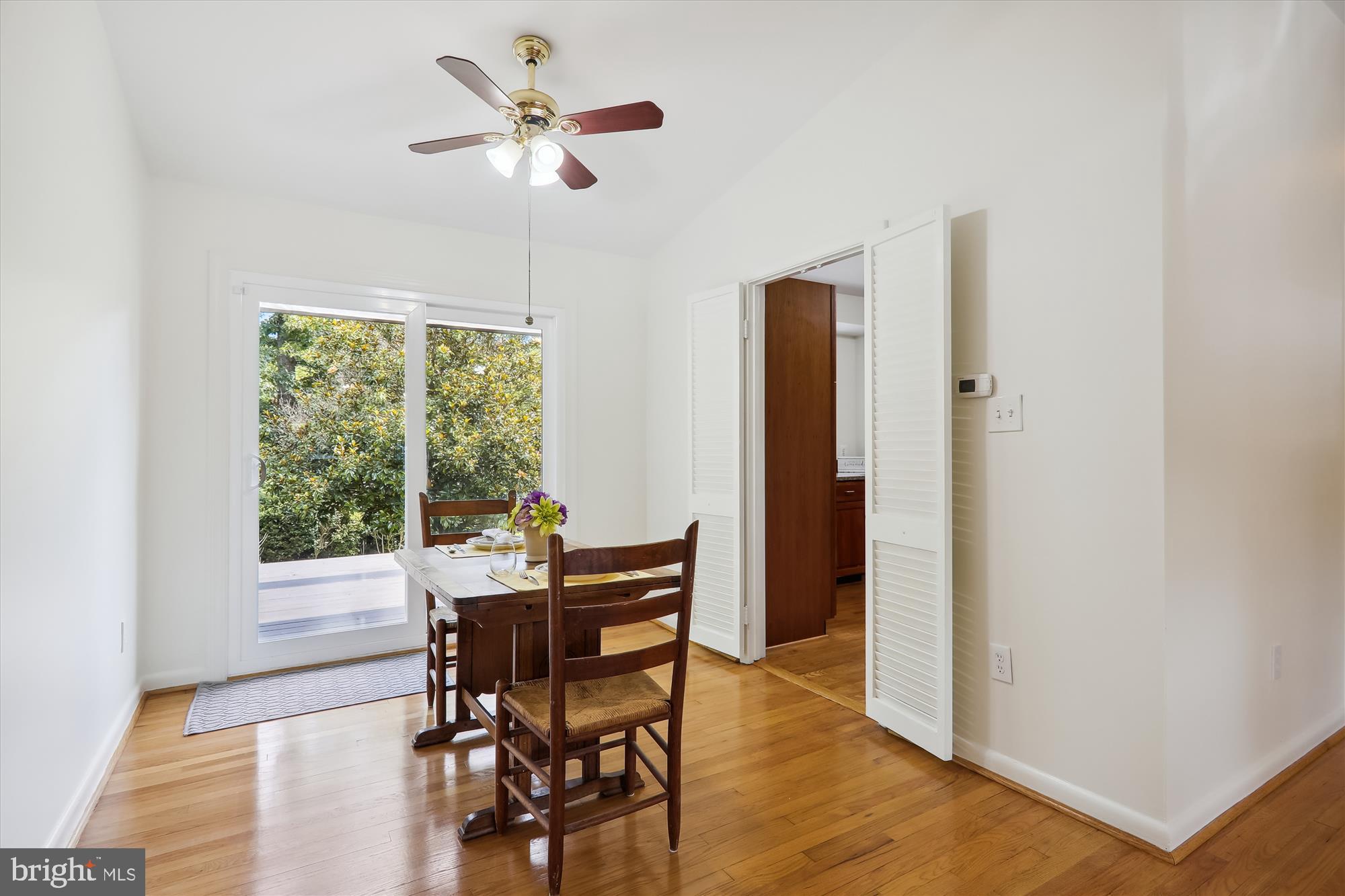 FOREST KNOLLS - Residential