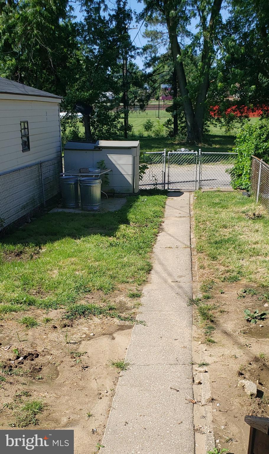 EASTFIELD - Residential