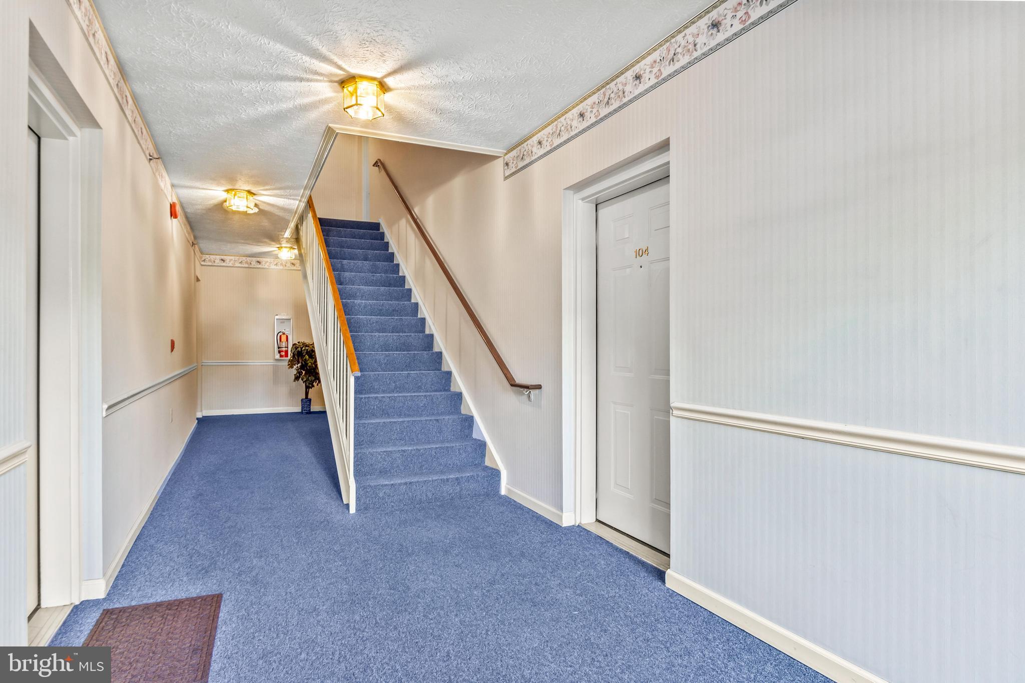 RIVERSIDE PARK - Residential