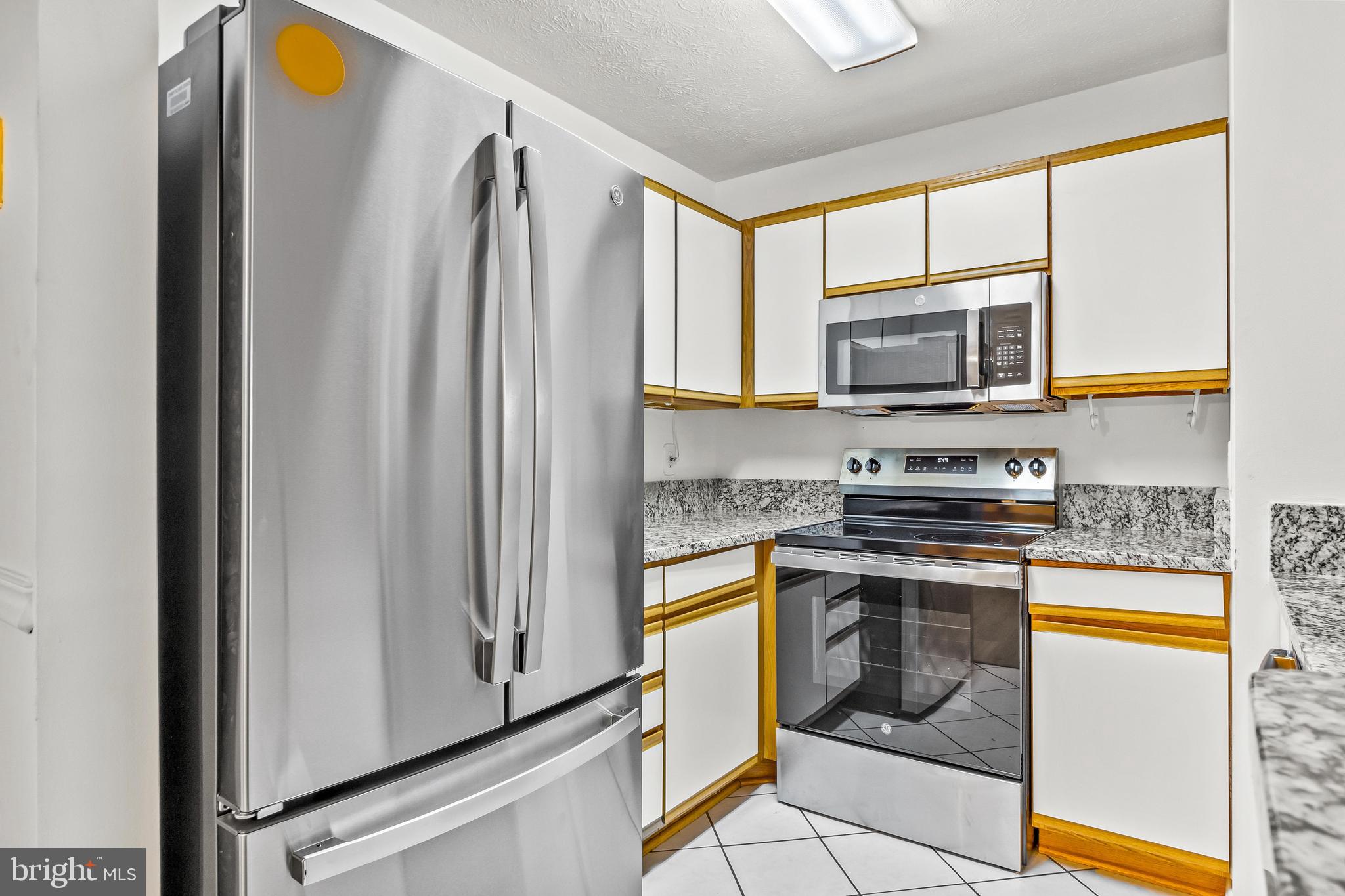 RIVERSIDE PARK - Residential