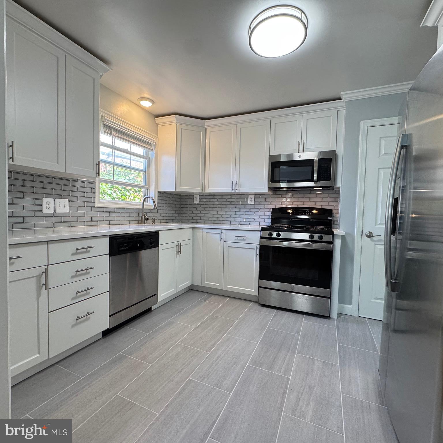 5313 THAYER AVENUE