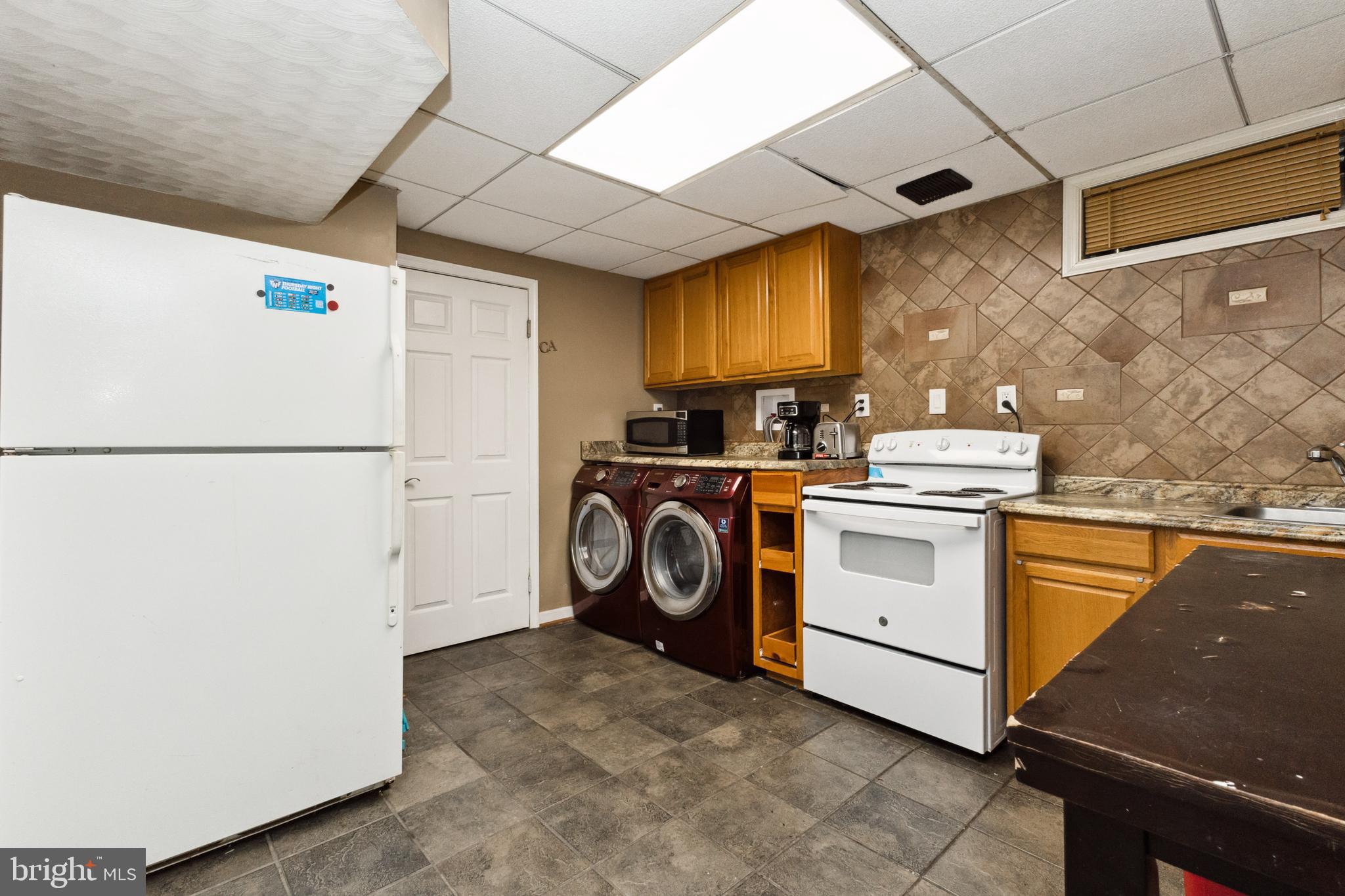 CLINTON ESTATES - Residential