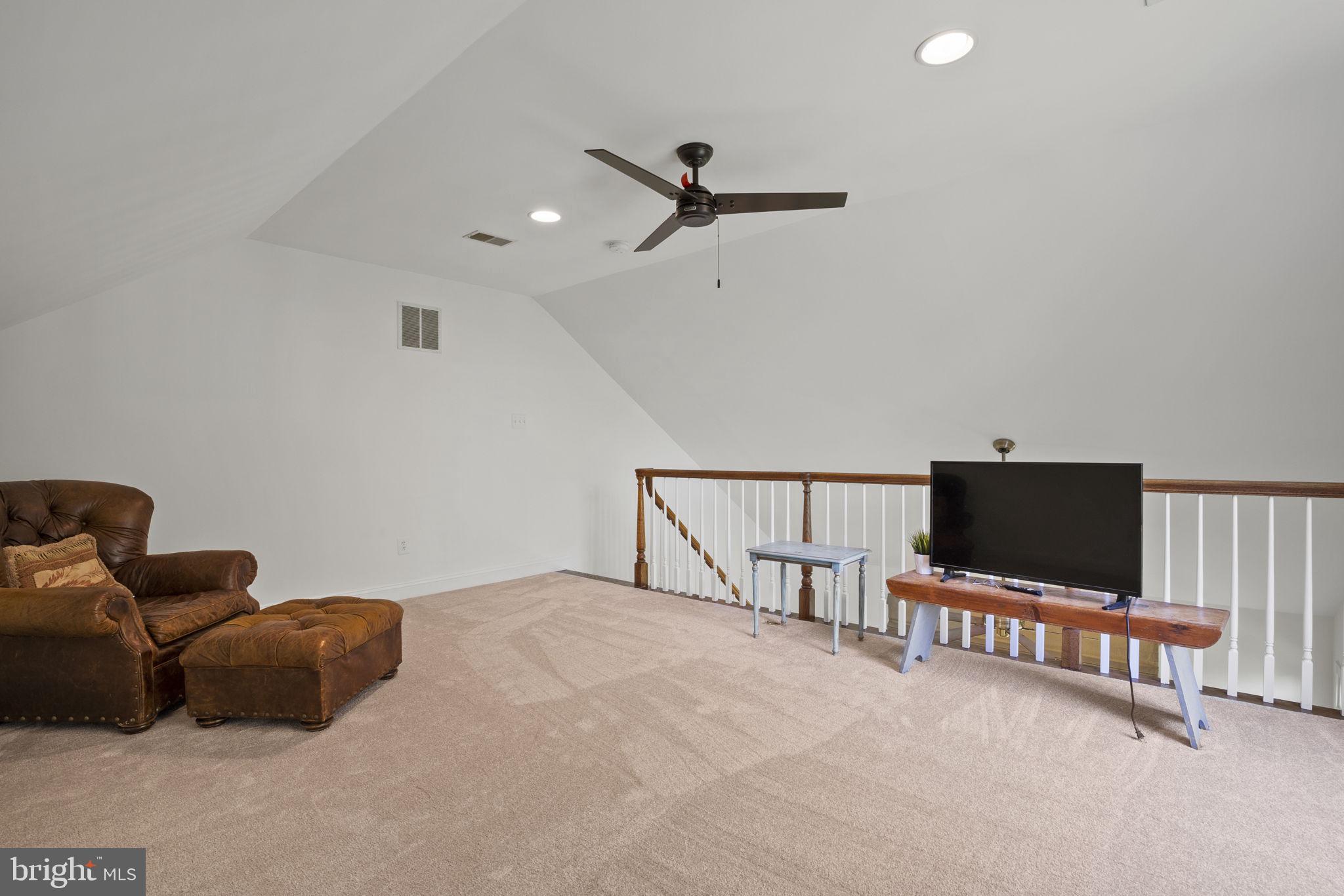 KINGSBRIDGE - Residential