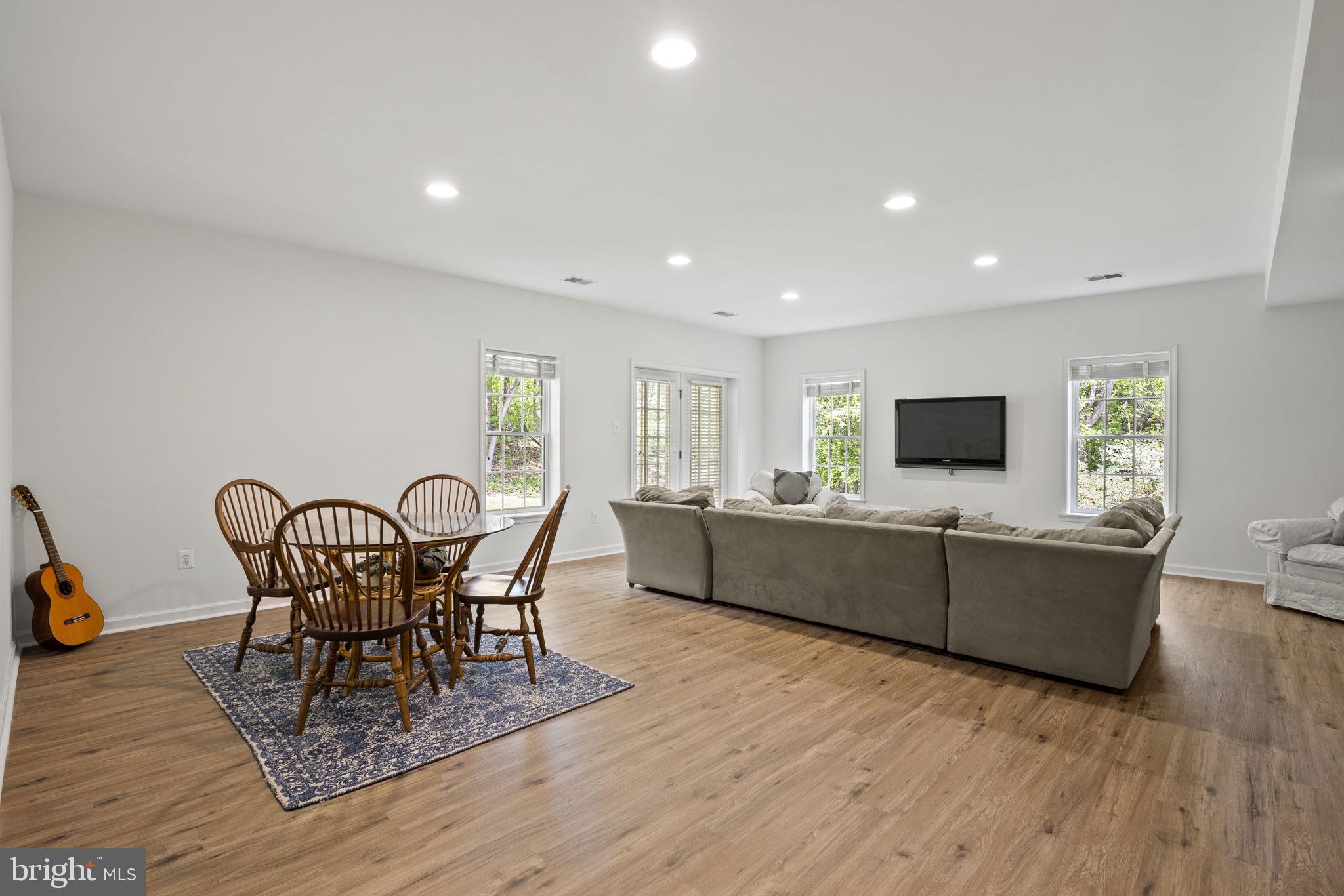 KINGSBRIDGE - Residential