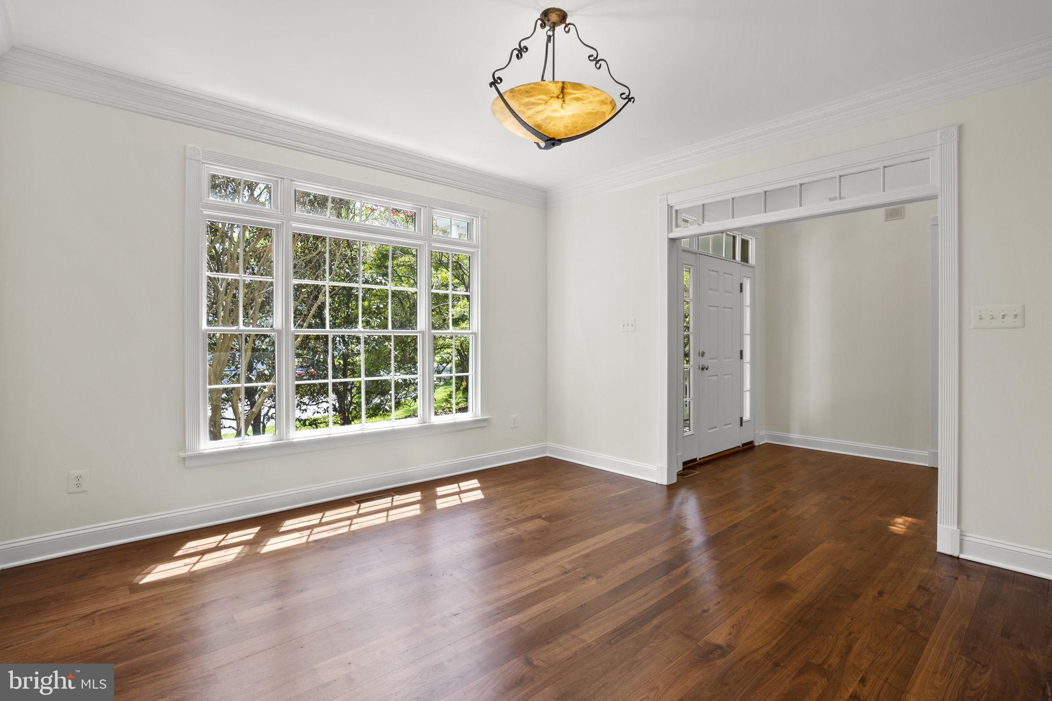 KINGSBRIDGE - Residential