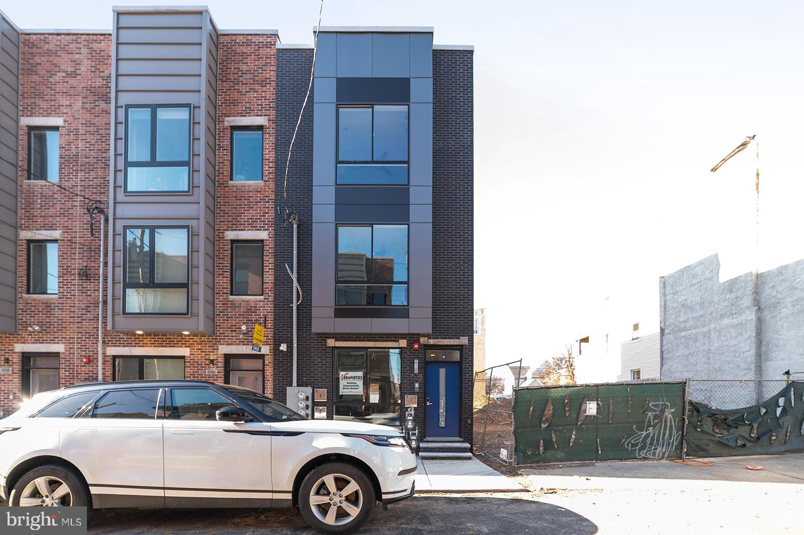 OLDE KENSINGTON - Residential Lease