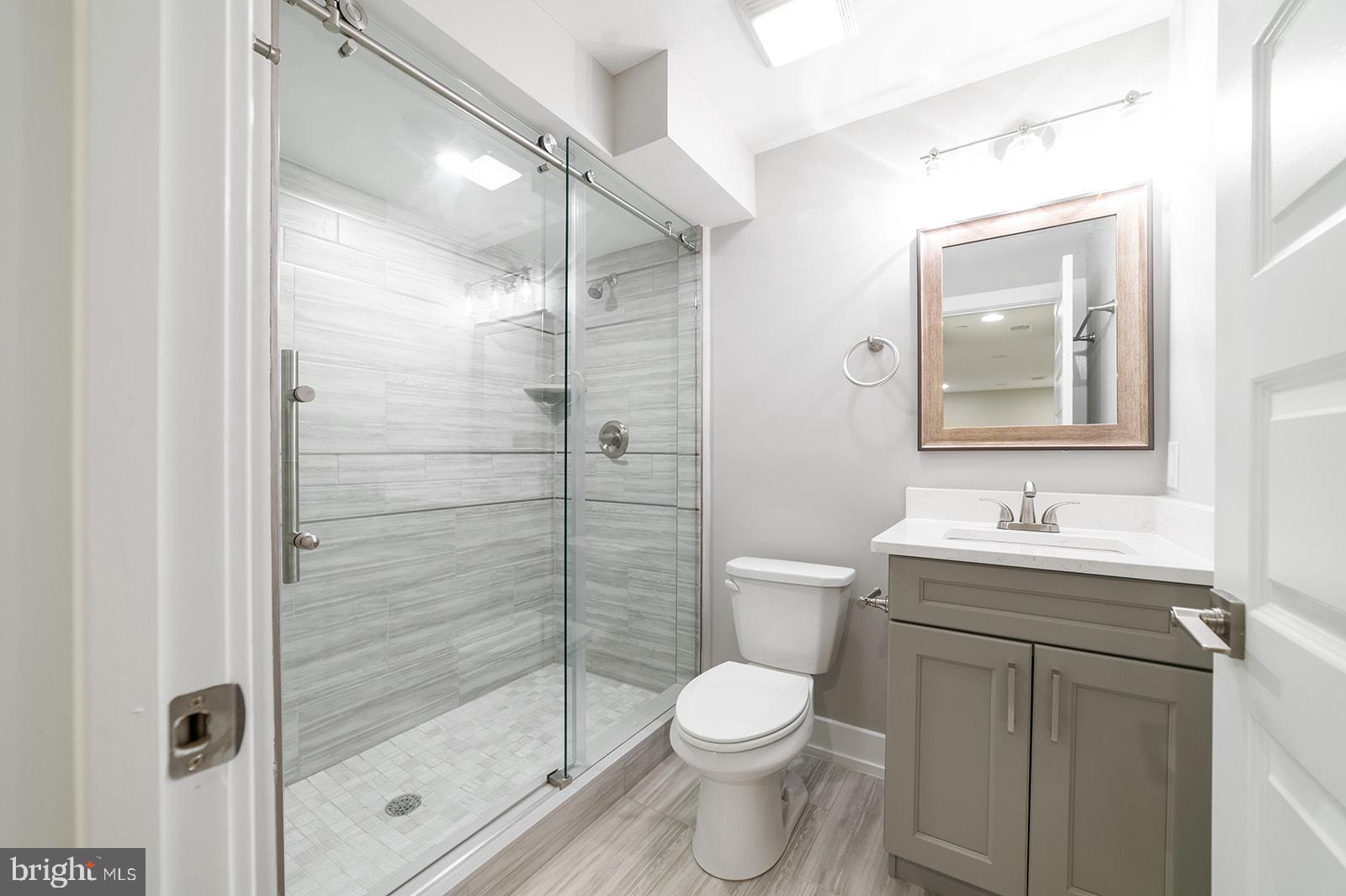 OLDE KENSINGTON - Residential Lease