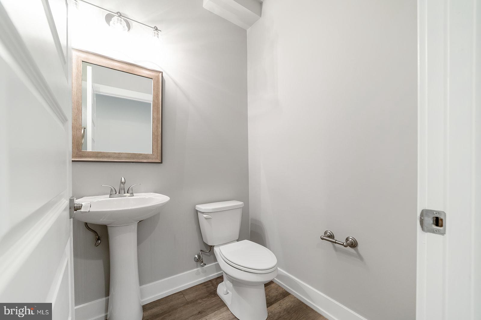 OLDE KENSINGTON - Residential Lease