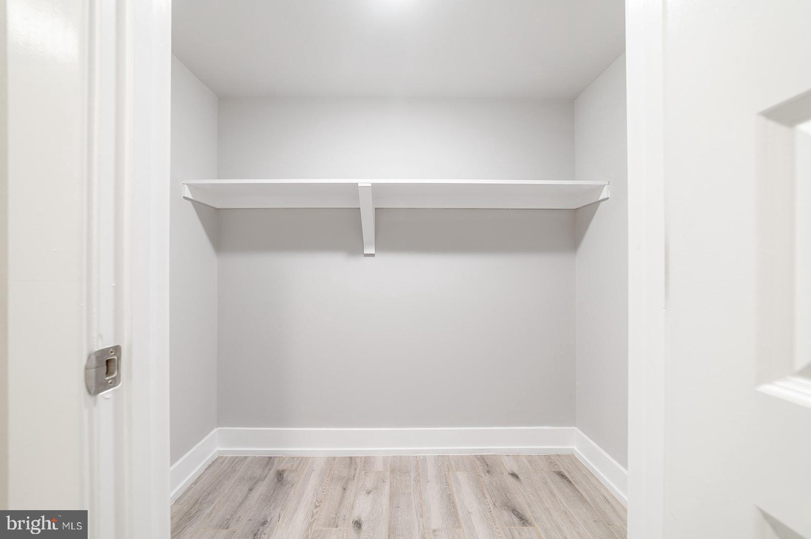 OLDE KENSINGTON - Residential Lease