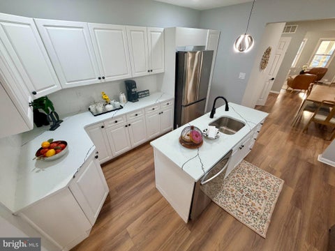 Townhouse For Sale - 90 Marshall Avenue<br/> HAMILTON, NJ 08610