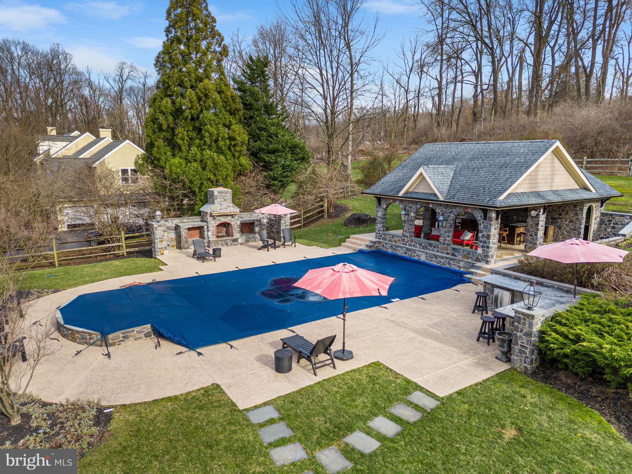 WHITEHORSE - Residential