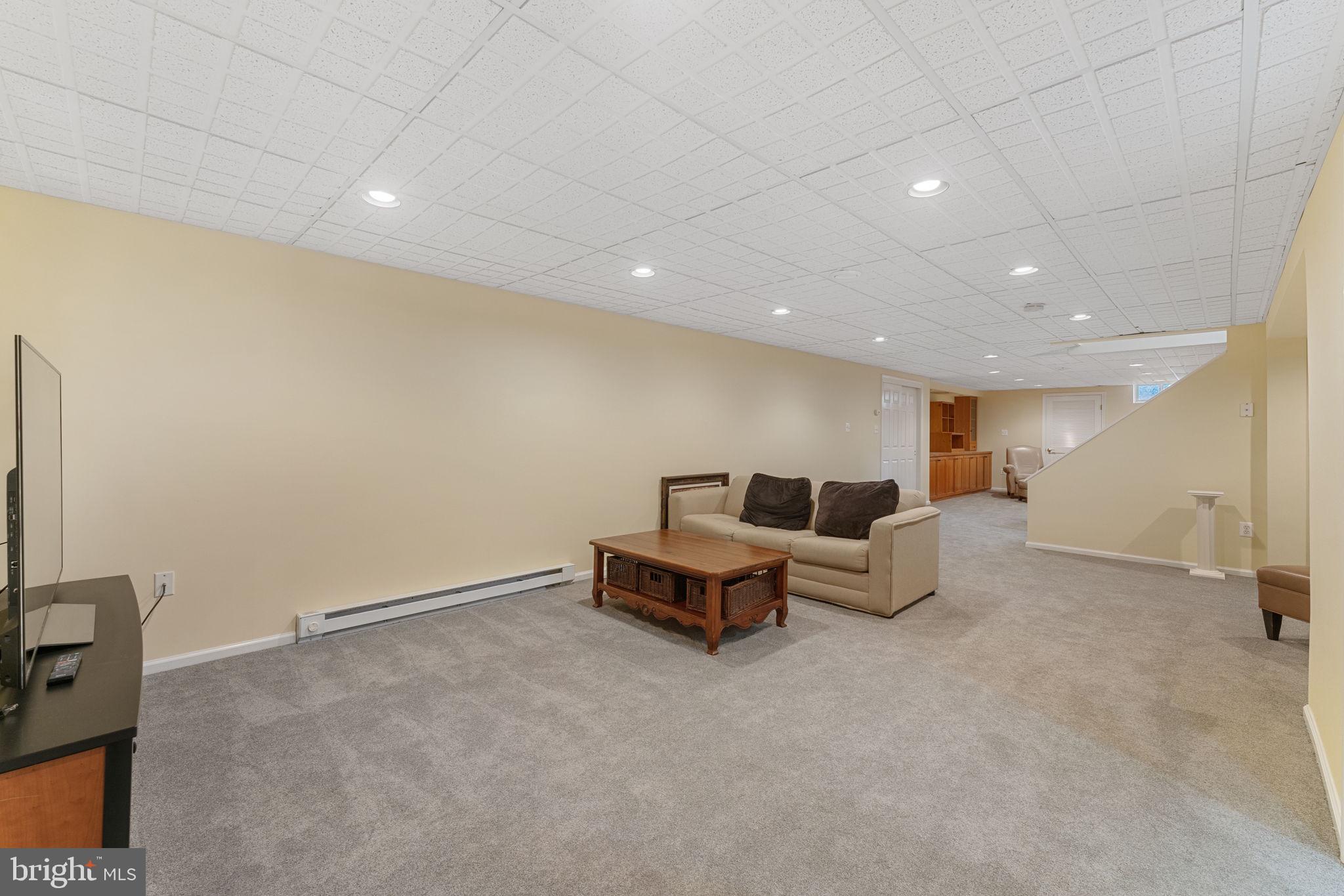 WHITEHORSE - Residential