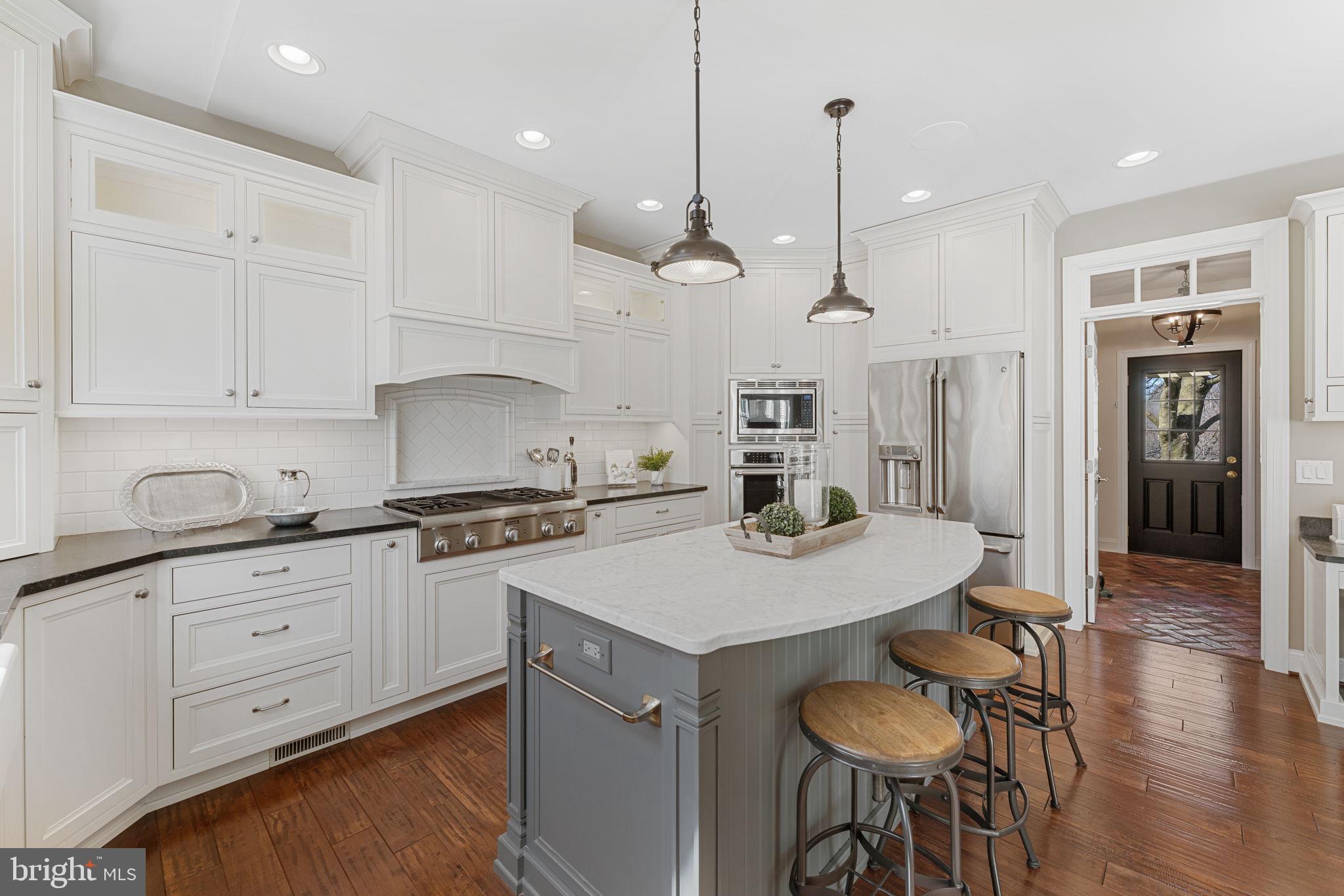 WHITEHORSE - Residential