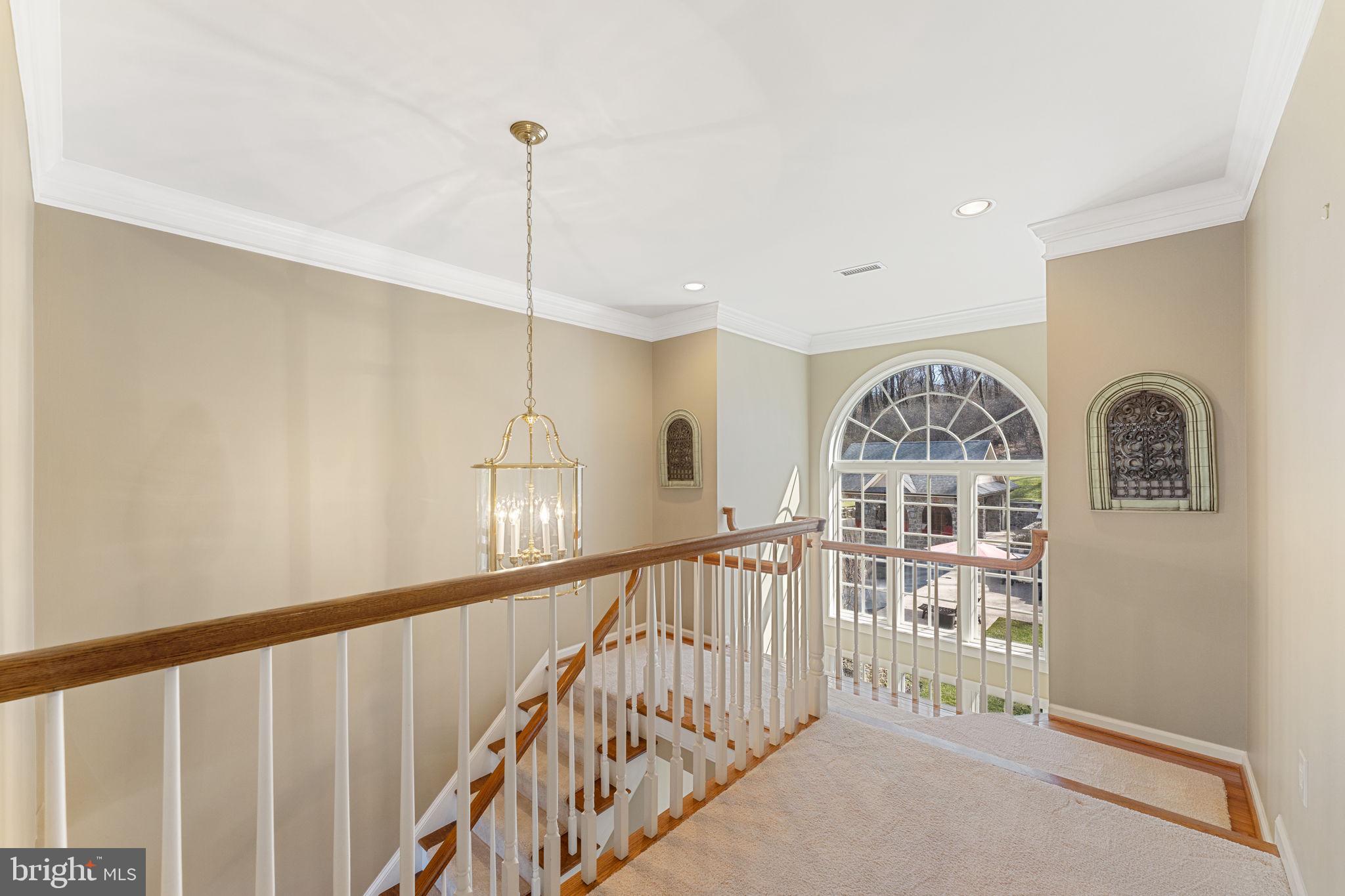 WHITEHORSE - Residential