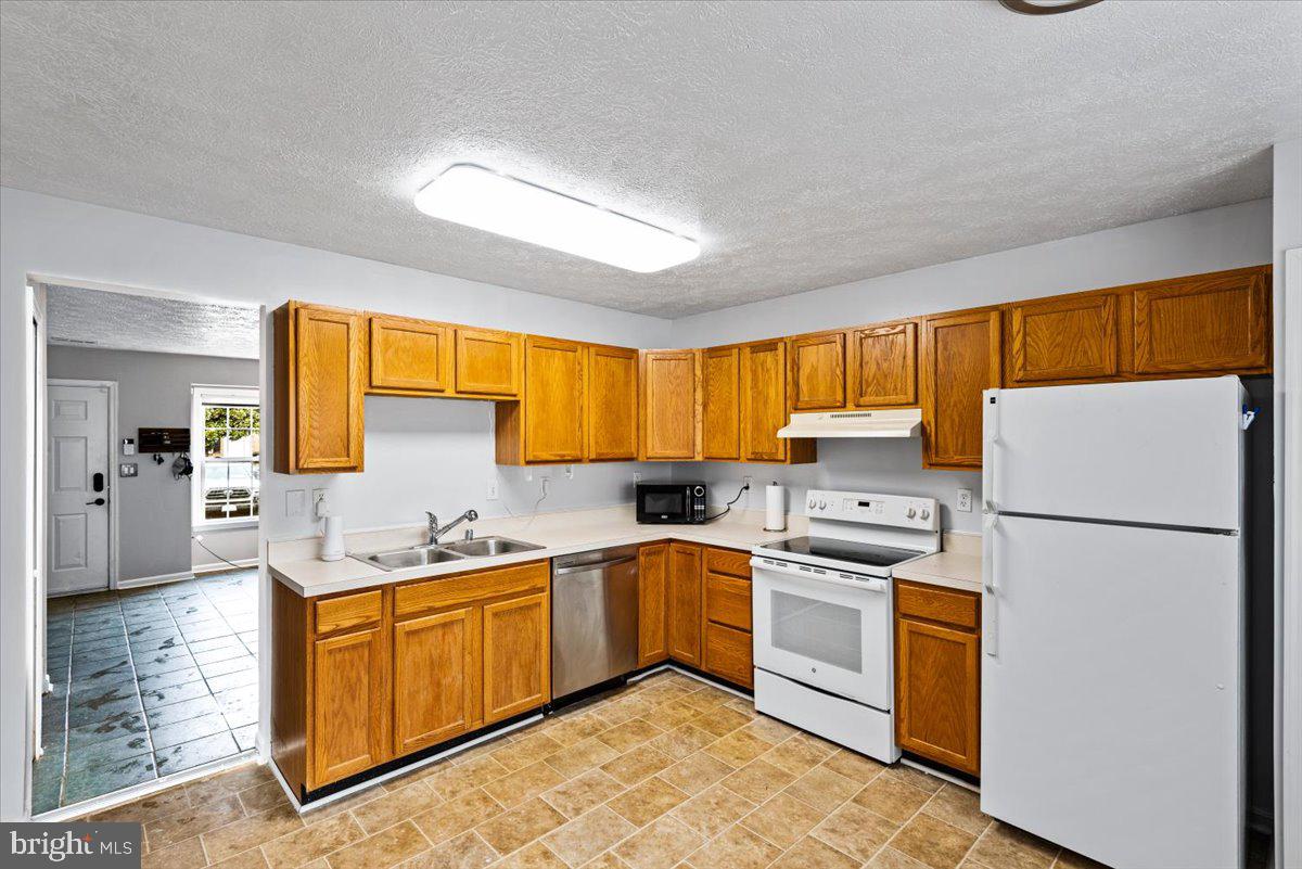 TIDEWATER PLAINS - Residential Lease