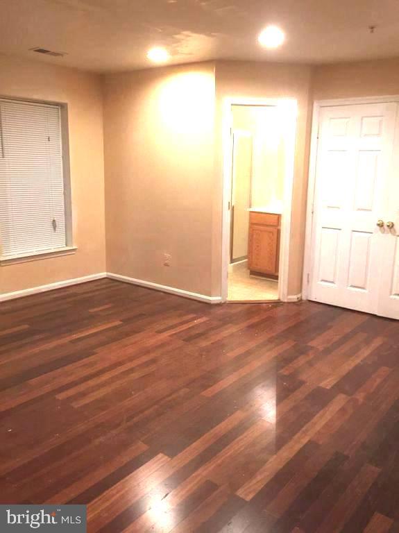 WESTBURY PUB - Residential