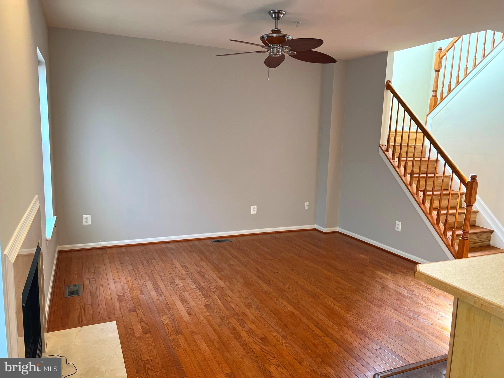 WESTBURY PUB - Residential