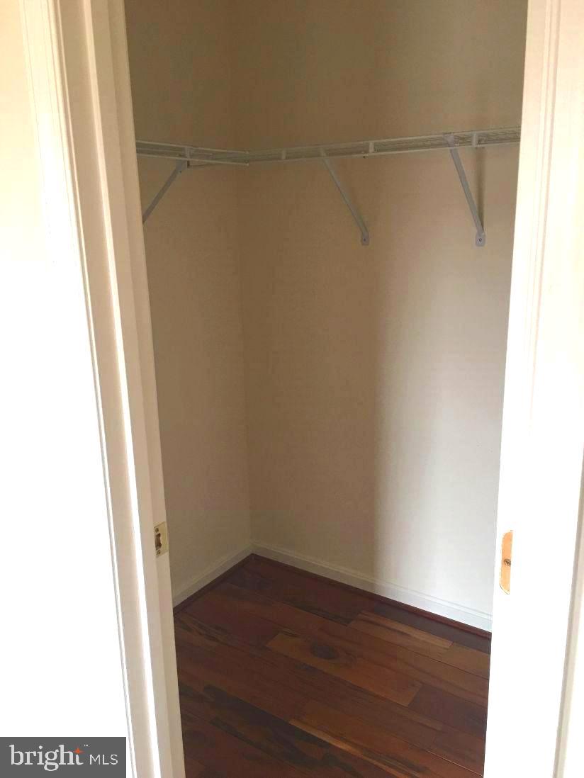 WESTBURY PUB - Residential