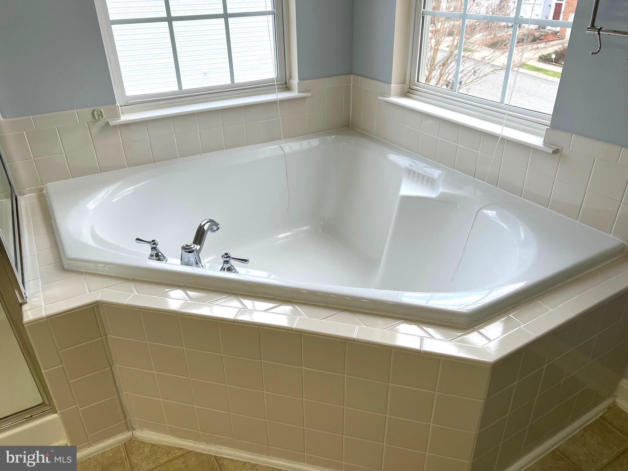 WESTBURY PUB - Residential