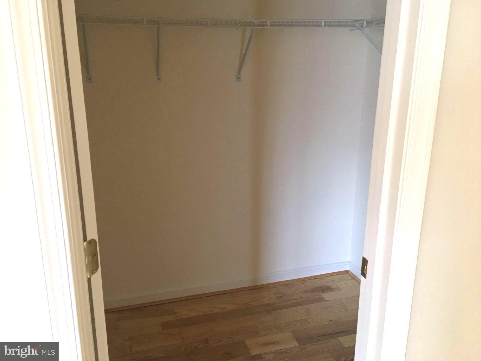 WESTBURY PUB - Residential